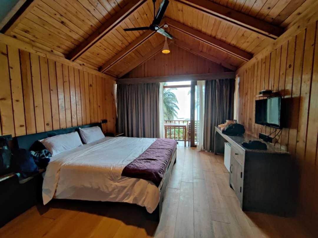 Flamingo Beach Resort GOA Bagian luar foto